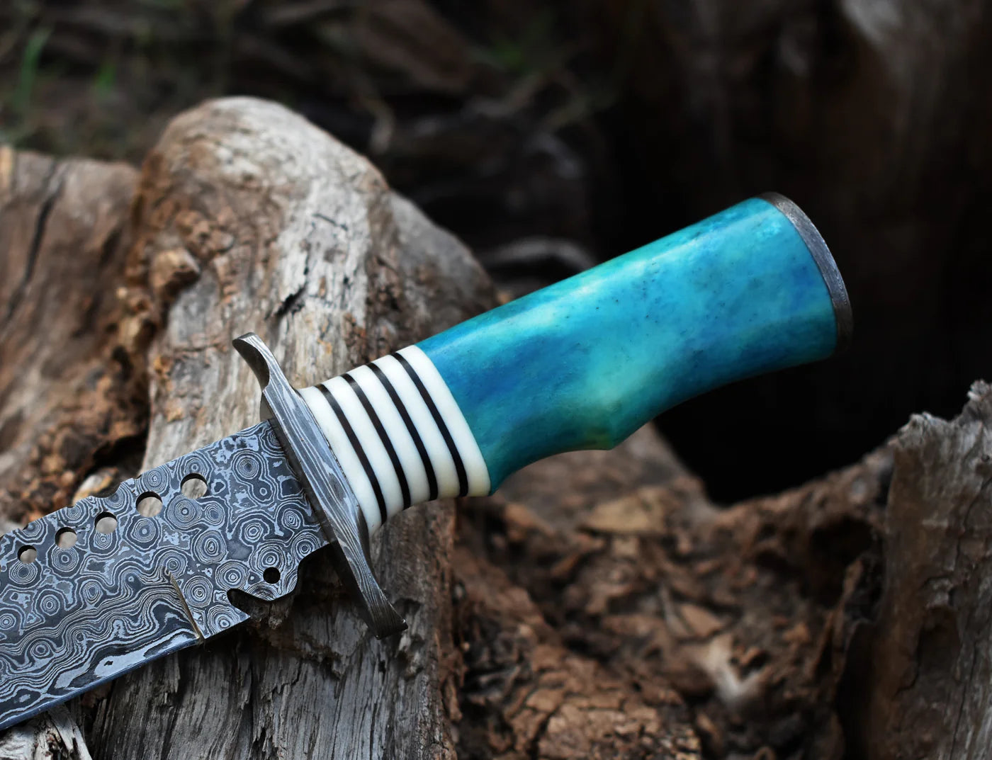 Custom Hunting Bowie Knife