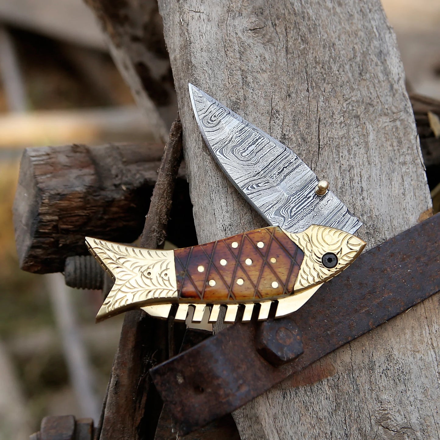 Handmade Damascus steel Personalized Pocket Knife